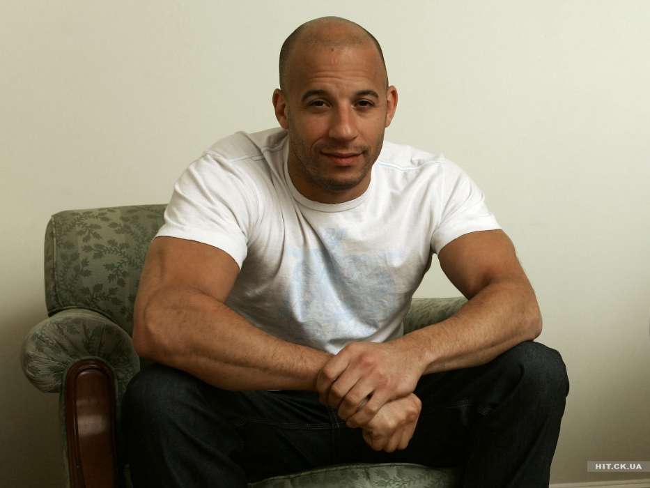 Download Mobile Wallpaper People, Actors, Men, Vin - Fondos De Pantalla De Vin Diesel - HD Wallpaper 