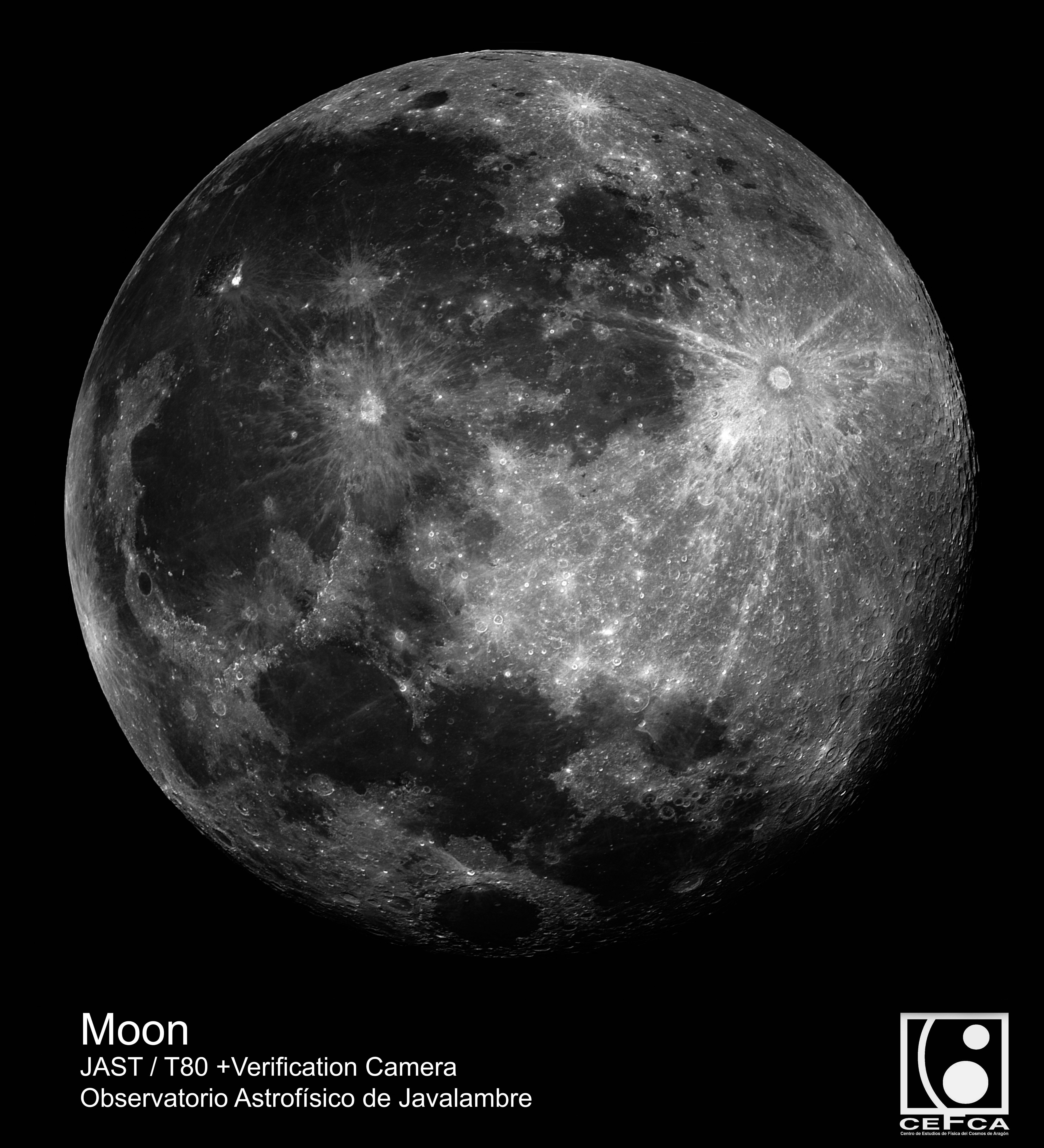 Moon - HD Wallpaper 