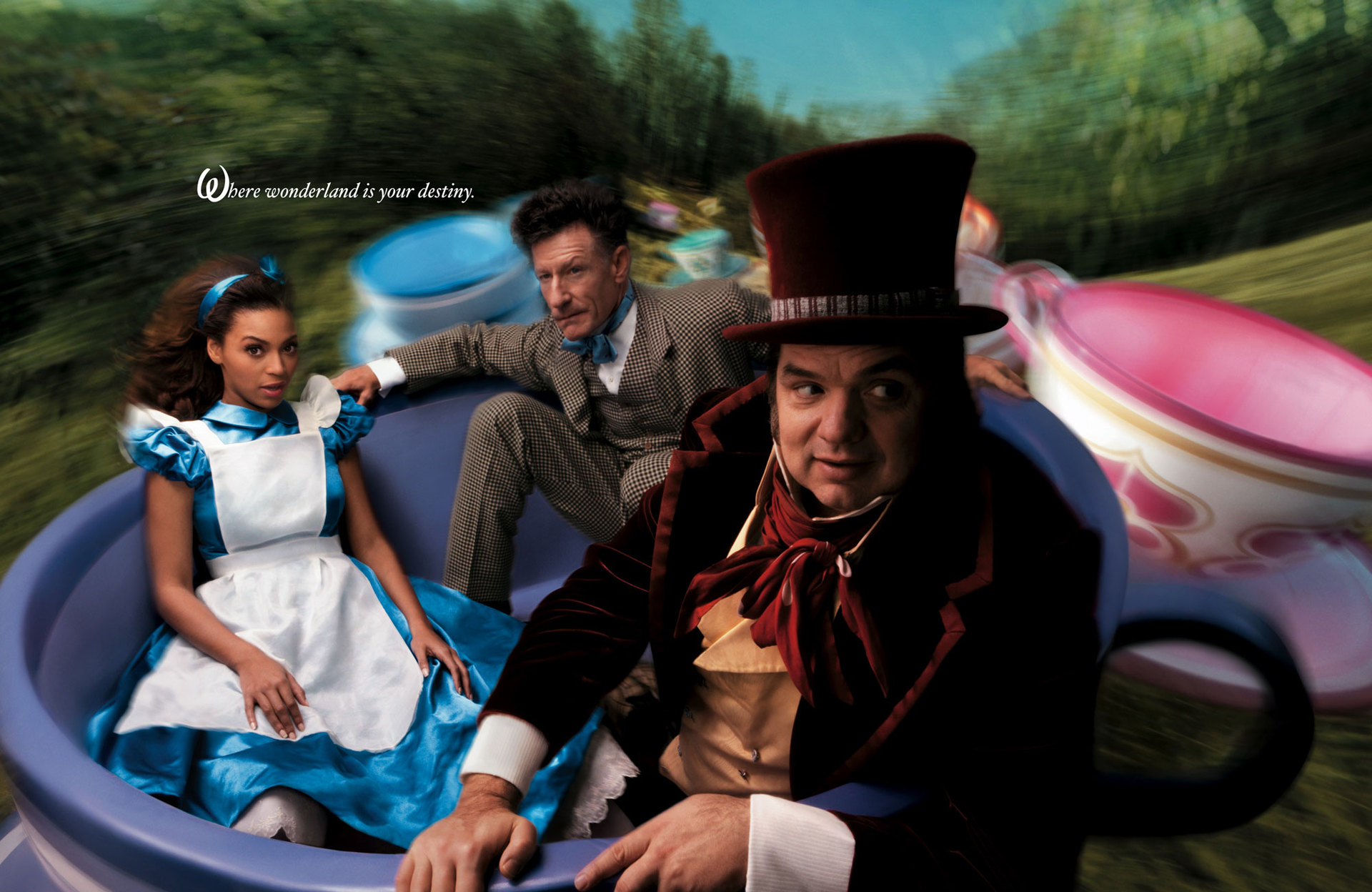 Desktop Wallpapers Free Alice In Wonderland - Annie Leibovitz Disney - HD Wallpaper 