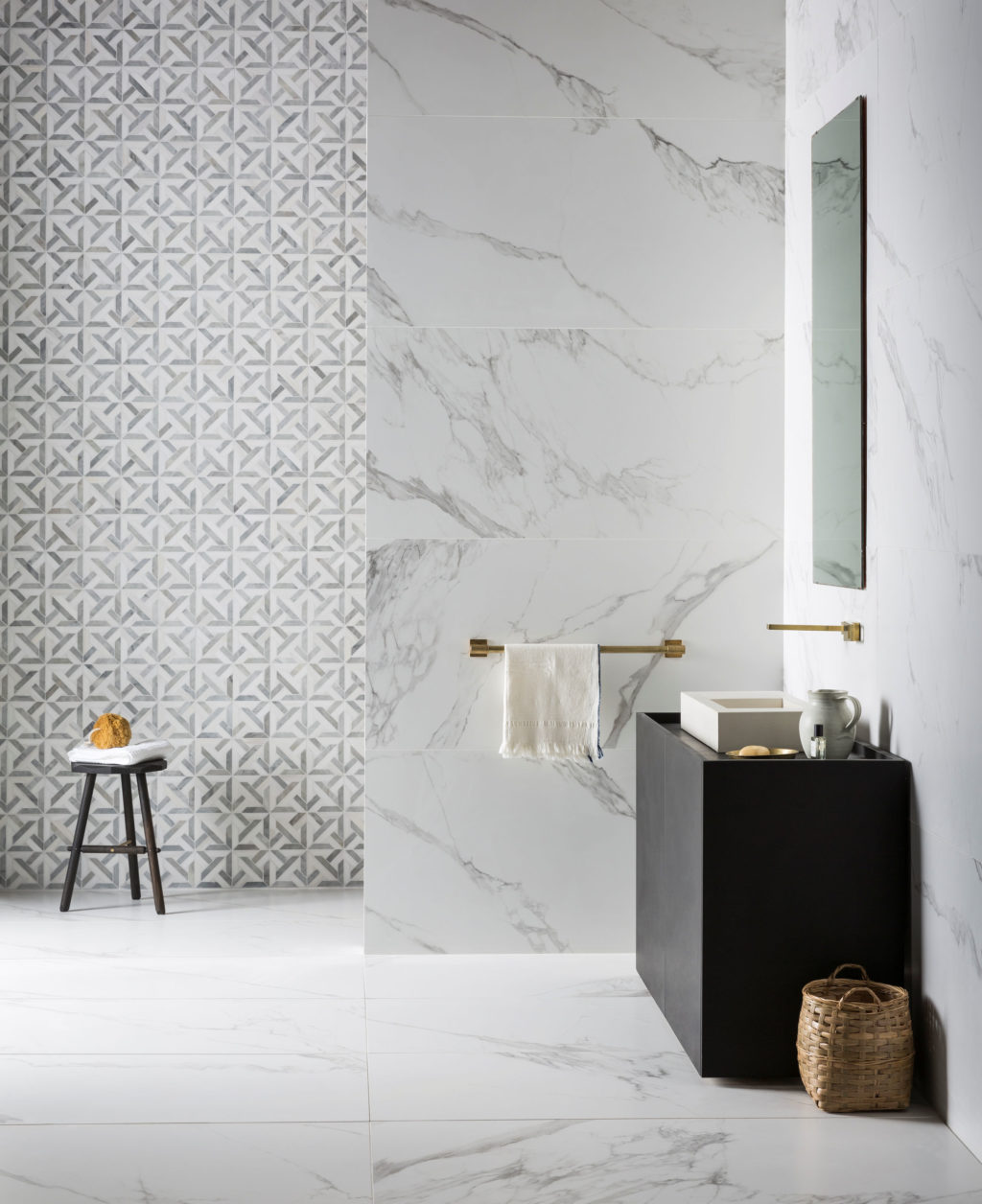 Small Marble Mosaic Tile 1024x1256, White Marble Tile Bathroom Wallpaper
