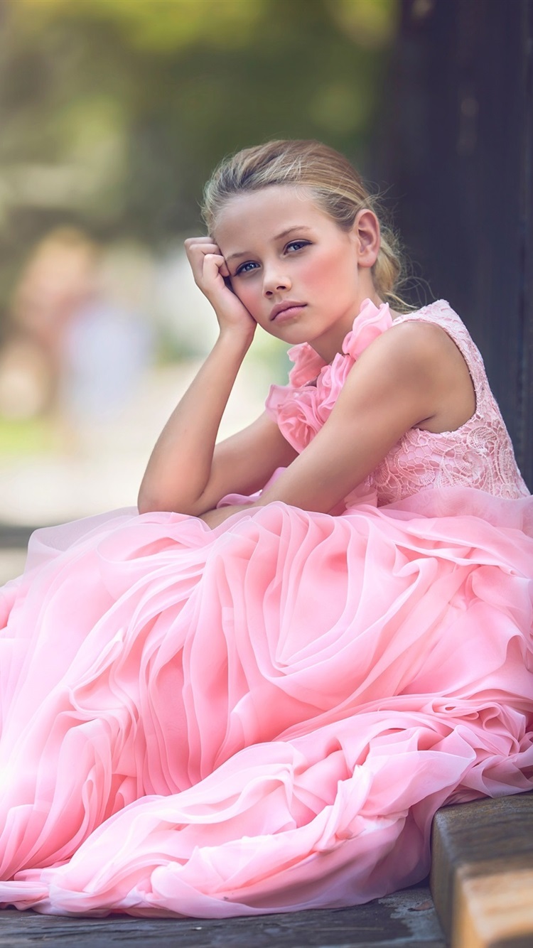 Iphone Wallpaper Pink Dress Cute Girl Thinking - Cute Girl Pic In Pink Dress - HD Wallpaper 