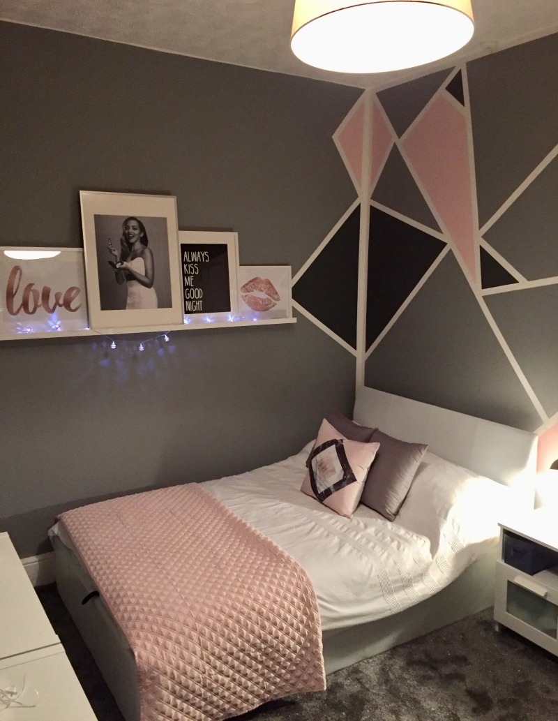 Grey And Pink Bedroom Walls - HD Wallpaper 