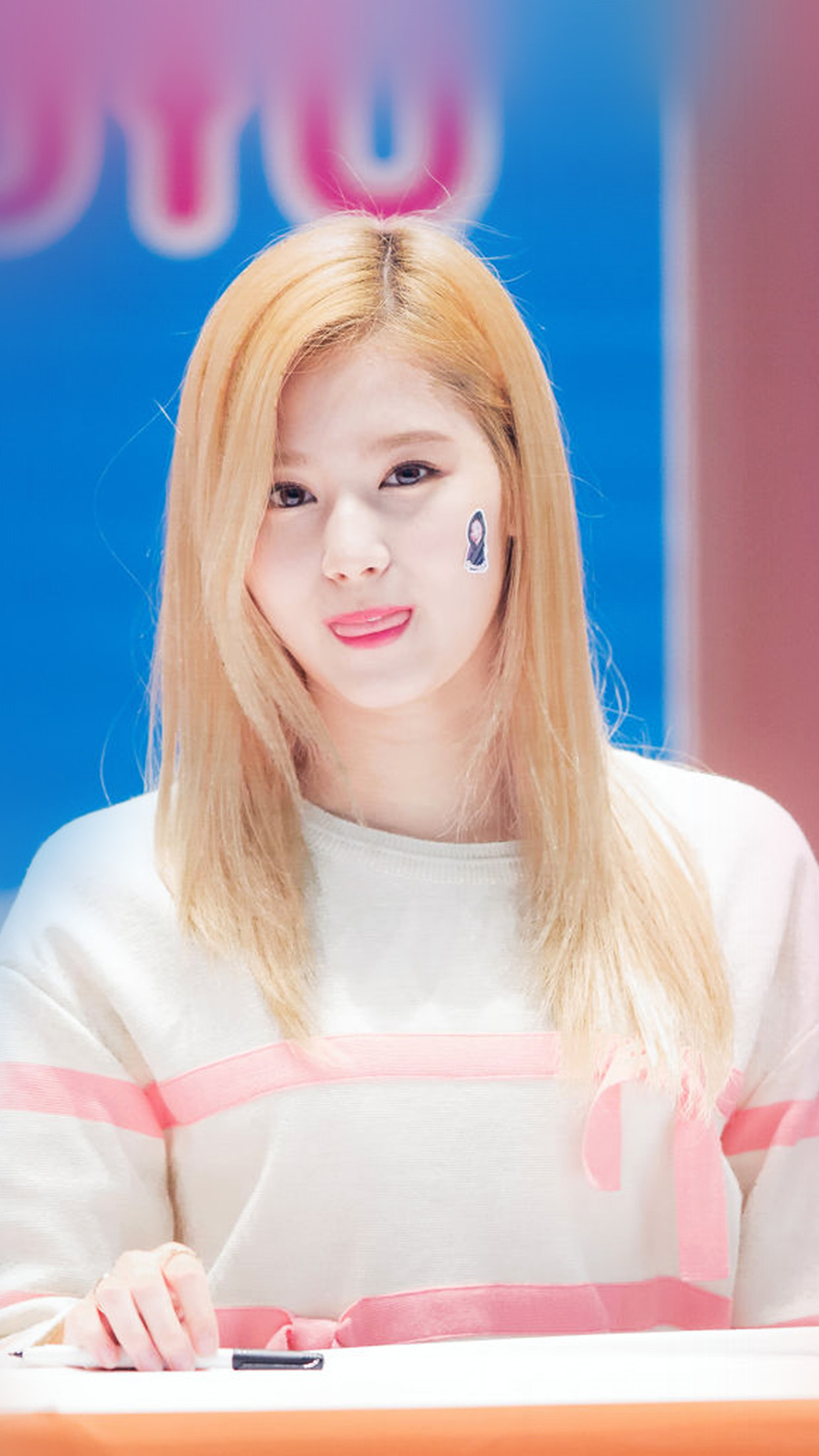 Twice Sana Wallpaper Desktop 1242x28 Wallpaper Teahub Io