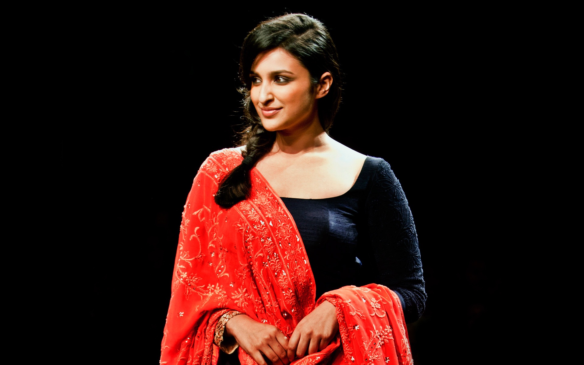 Actress Parineeti Chopra - Parineeti Chopra Full Hd - HD Wallpaper 