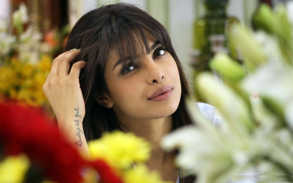 Wallpapers Priyanka Chopra Free Download - Priyanka Chopra Pics Download - HD Wallpaper 