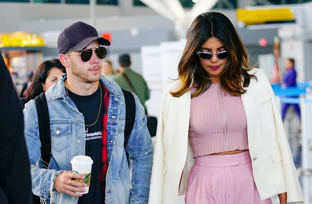 Nick Jonas Priyanka Paris - HD Wallpaper 