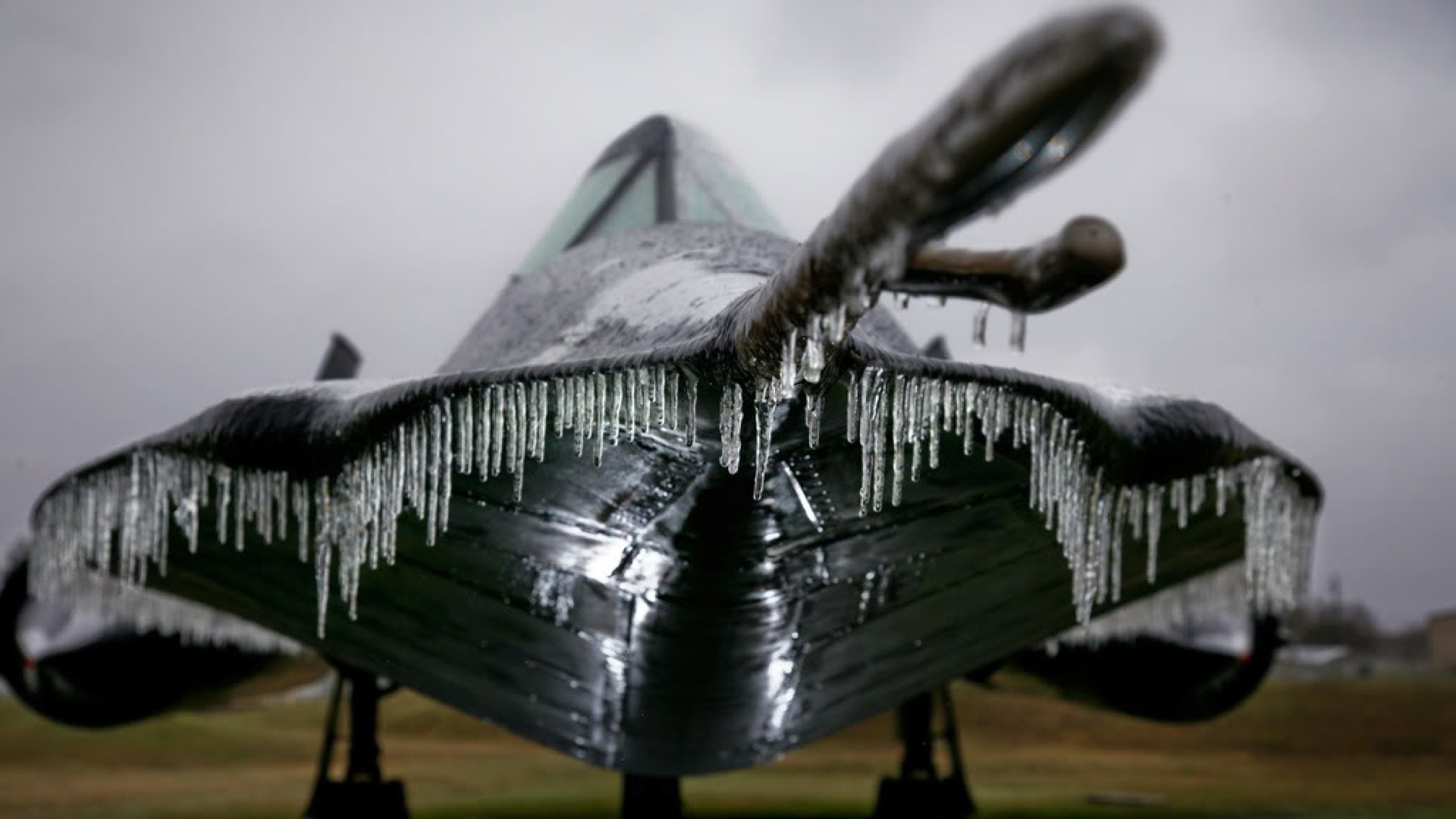 Flugzeug Lockheed Sr 71 Blackbird Wallpaper 
 Data - Sr71 Wallpaper Hd - HD Wallpaper 