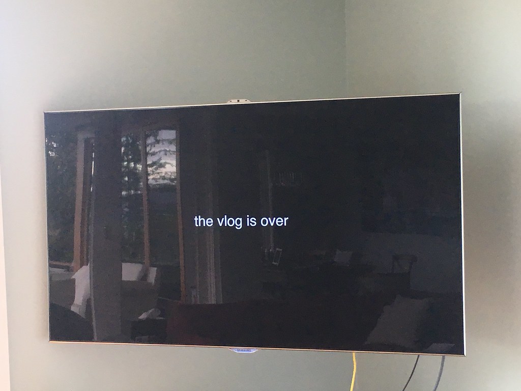 Flat Panel Display - HD Wallpaper 