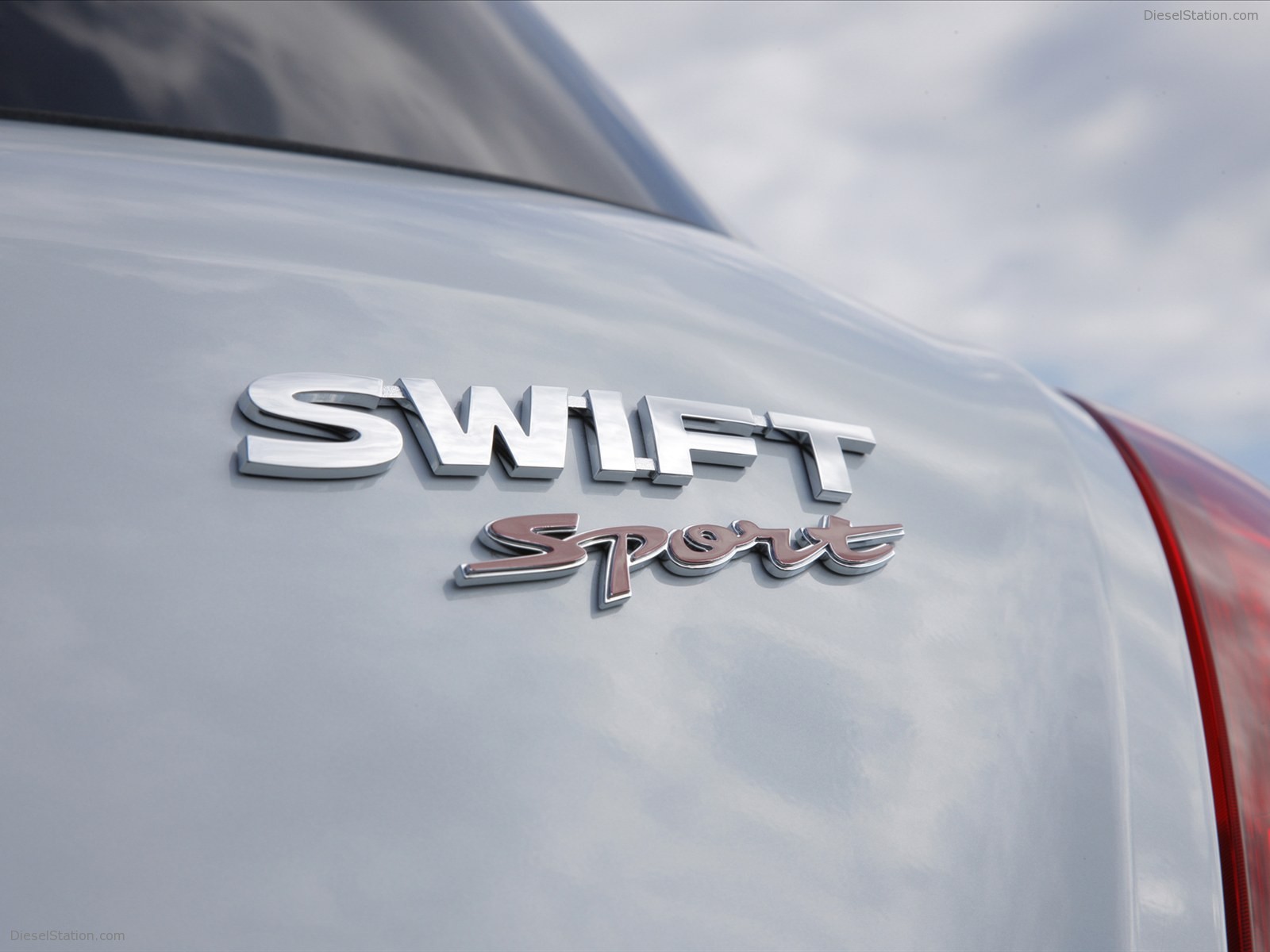 Suzuki Swift Sport - HD Wallpaper 