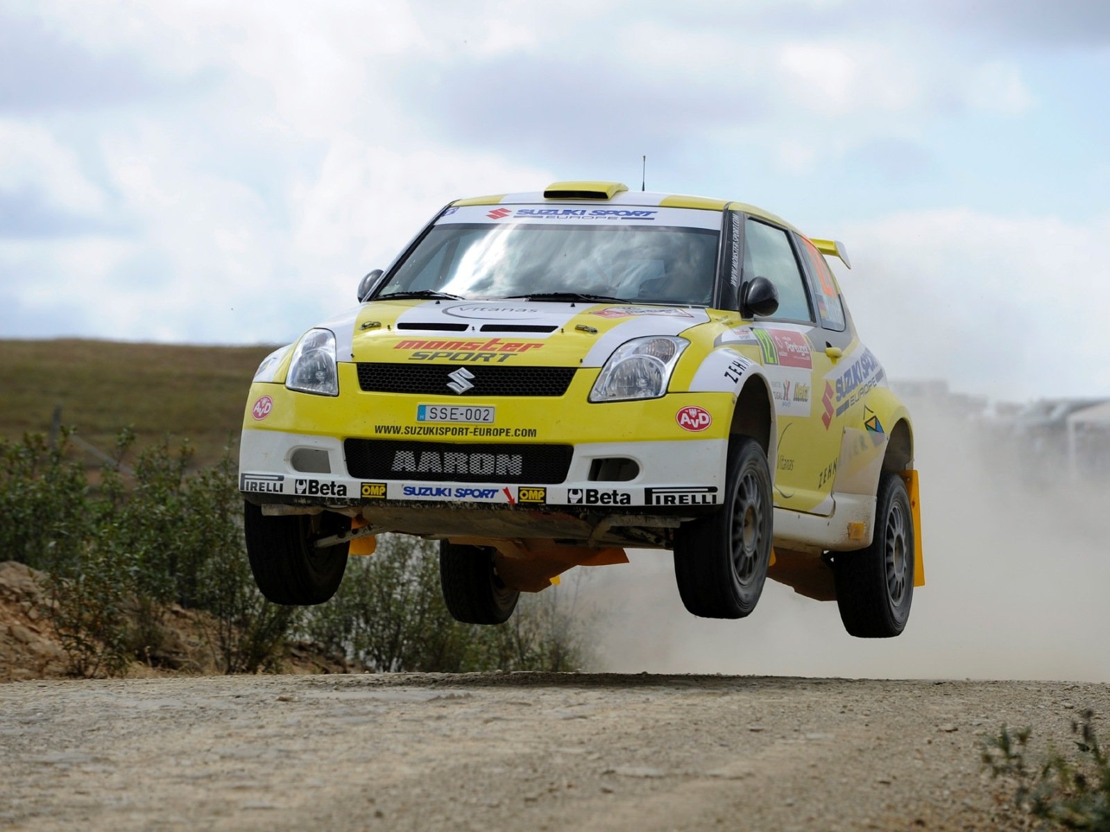 Suzuki Swift - HD Wallpaper 