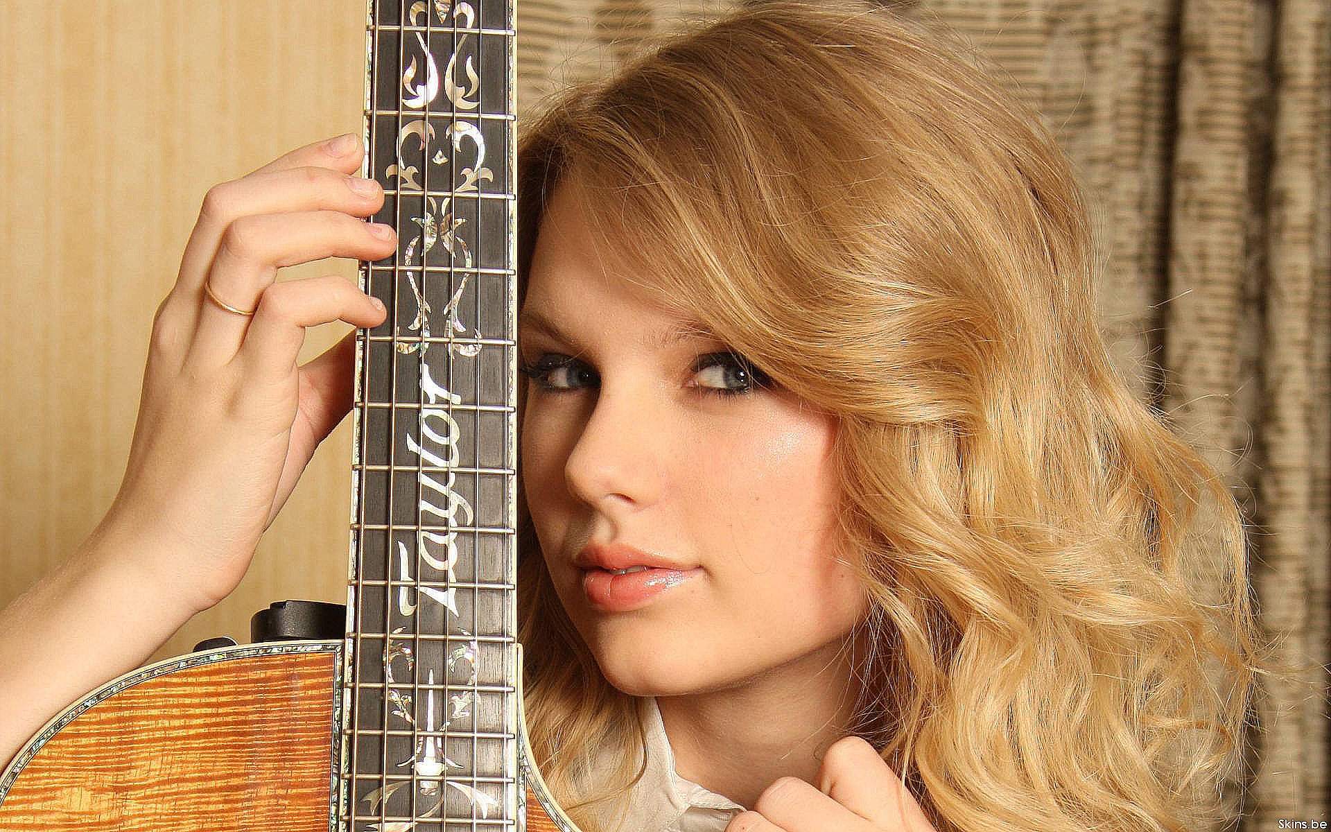 Taylor Swift Custom Taylor Guitar - HD Wallpaper 