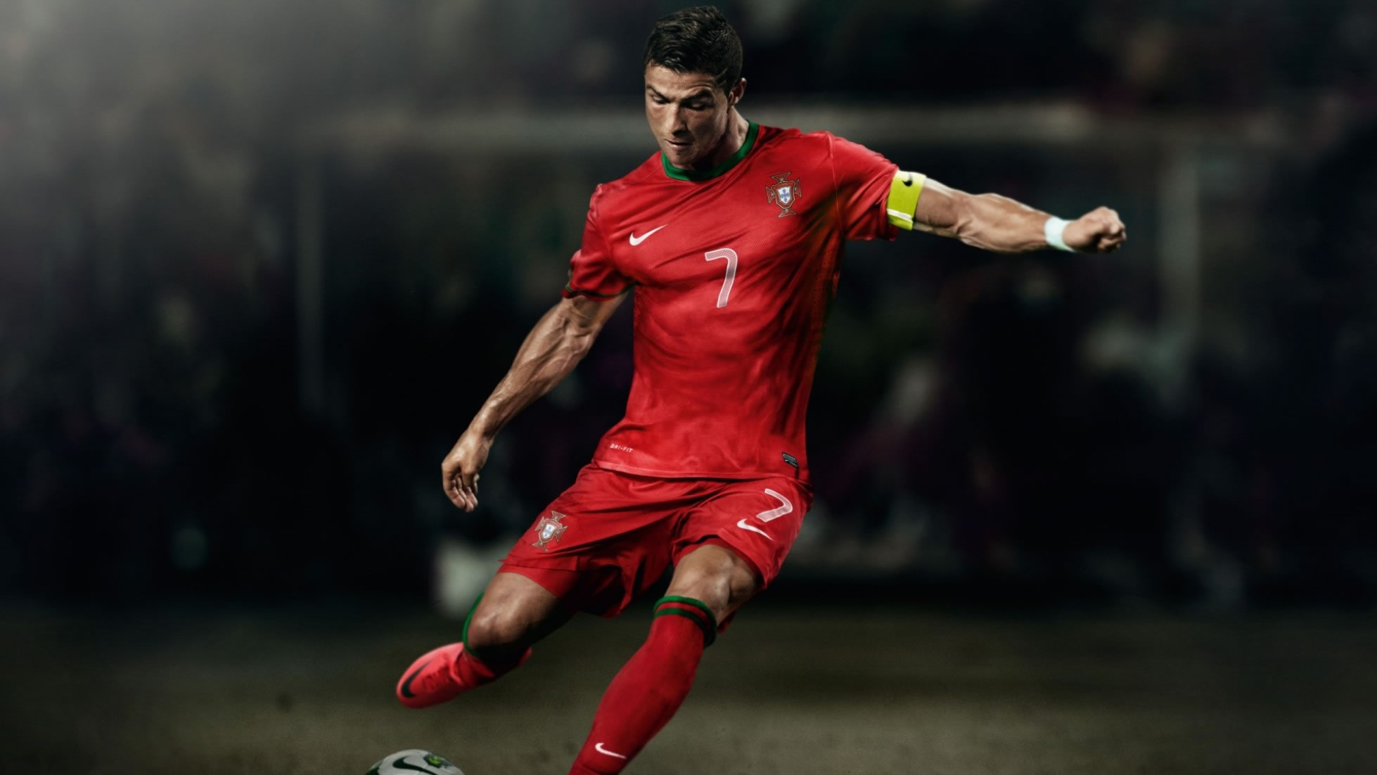 Cristiano Ronaldo In Portugal Jersey - HD Wallpaper 