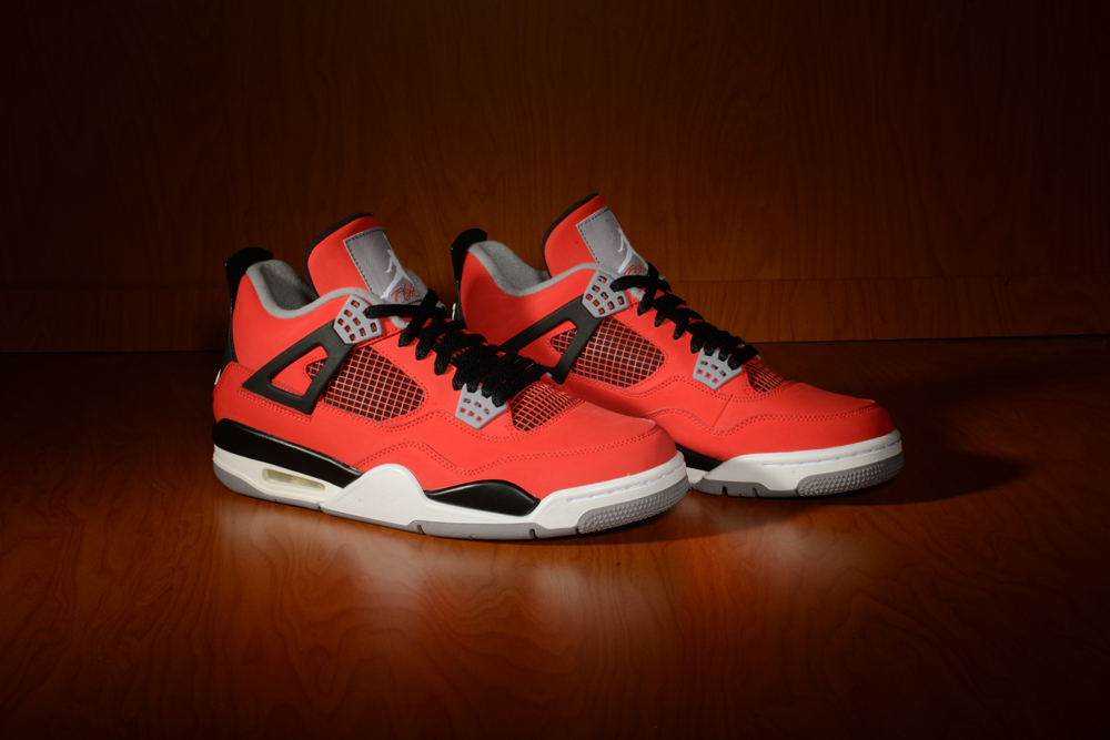 Sneakers - HD Wallpaper 