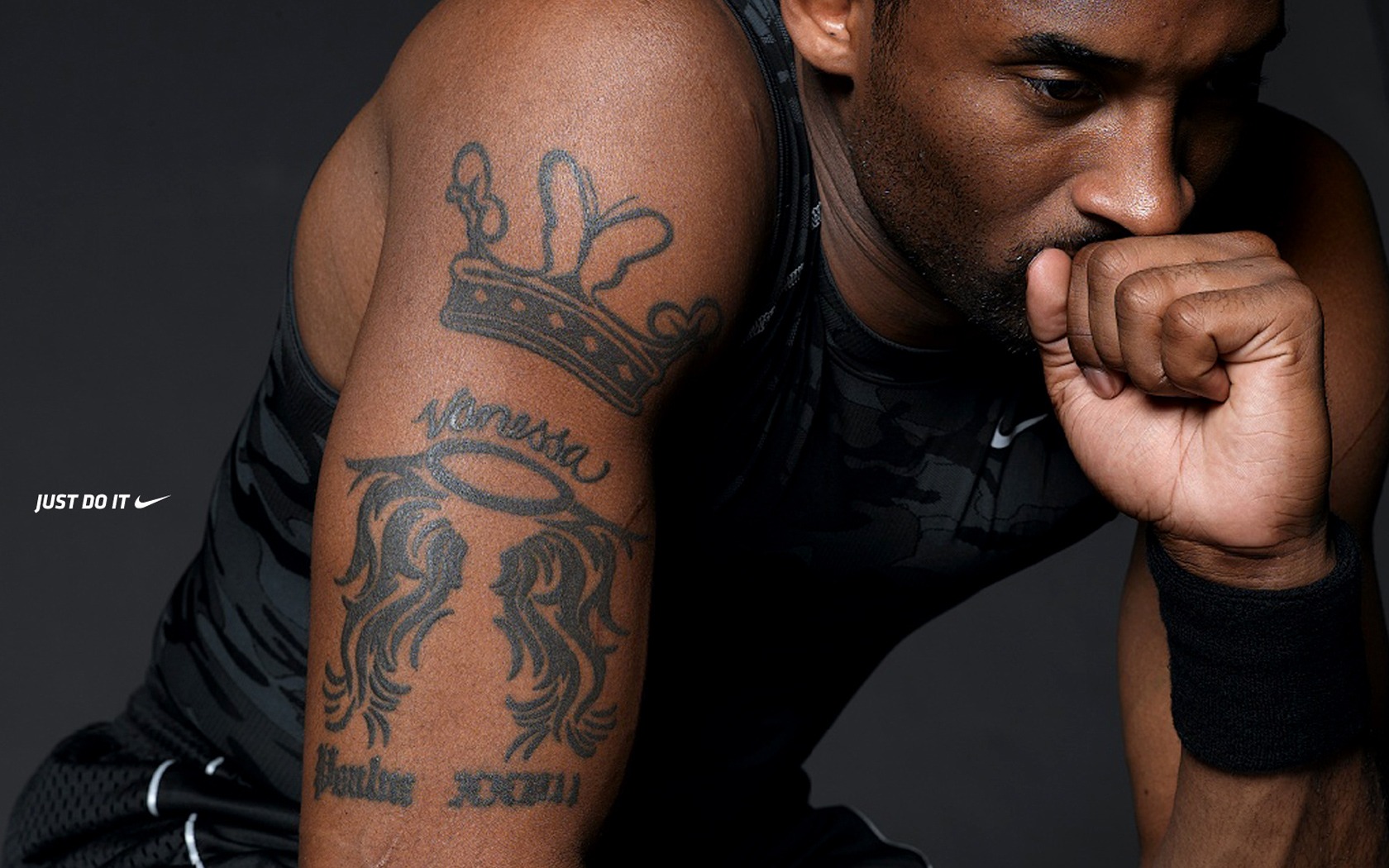 Kobe Bryant Nike Wallpaper Others Male Celebrities - Black Mamba Tattoo Kobe - HD Wallpaper 