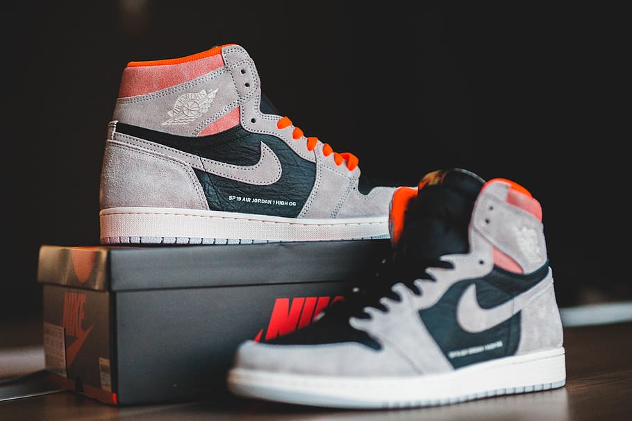 space grey 1s