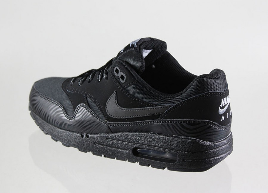 Black And Silver Air Max 3 Cool Hd Wallpaper - Nike Free - HD Wallpaper 