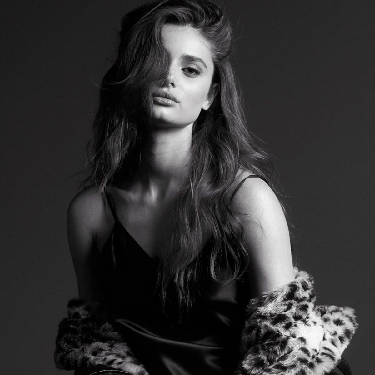Pic Taylor Marie Hill Photoshoot 10x10 Wallpaper Teahub Io
