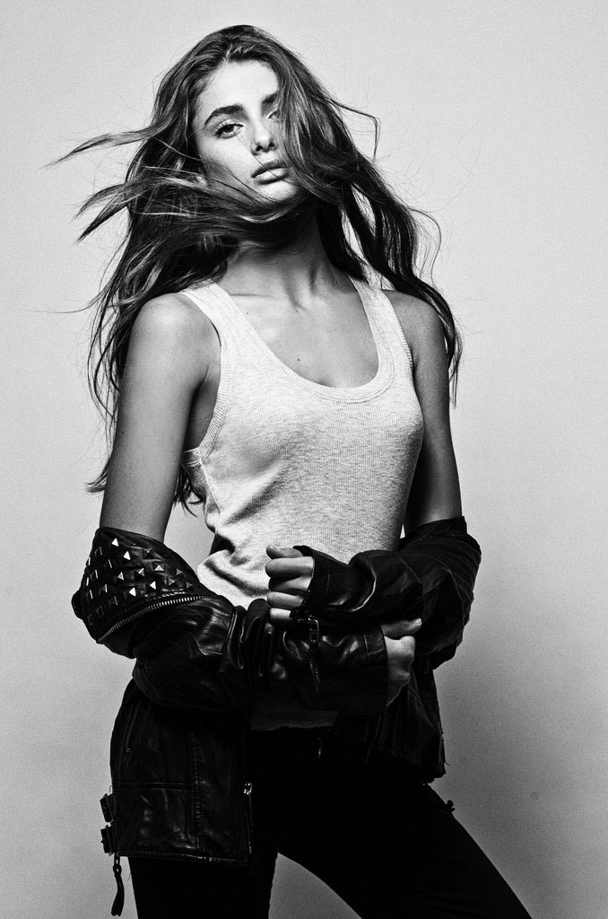 Crazy Taylor Marie Hill Black And White Wallpaper Taylor Hill Studio Shoot 678x1024 Wallpaper Teahub Io
