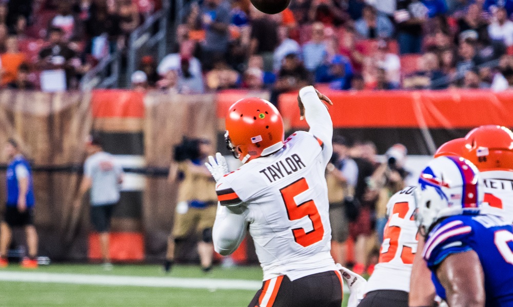 Kick American Football - HD Wallpaper 