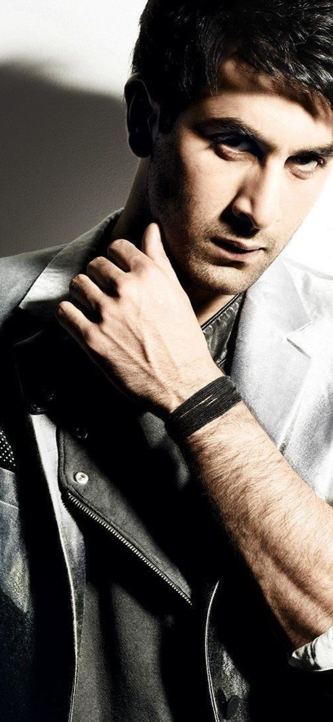 Ranbir Kapoor Hd New - HD Wallpaper 