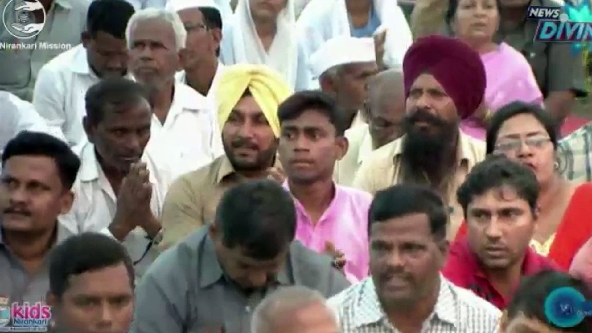 Crowd - HD Wallpaper 