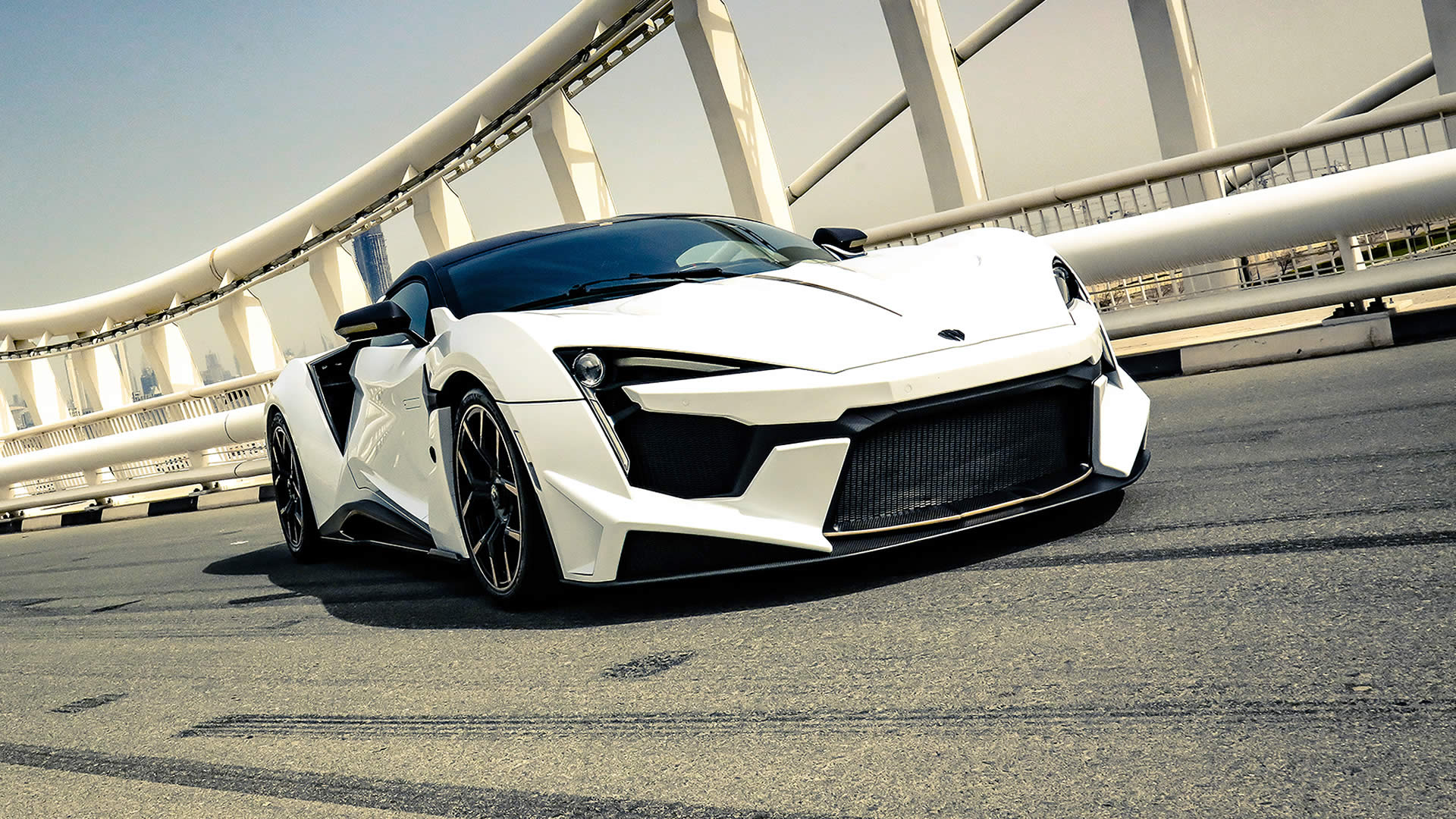 W Motors Fenyr - HD Wallpaper 