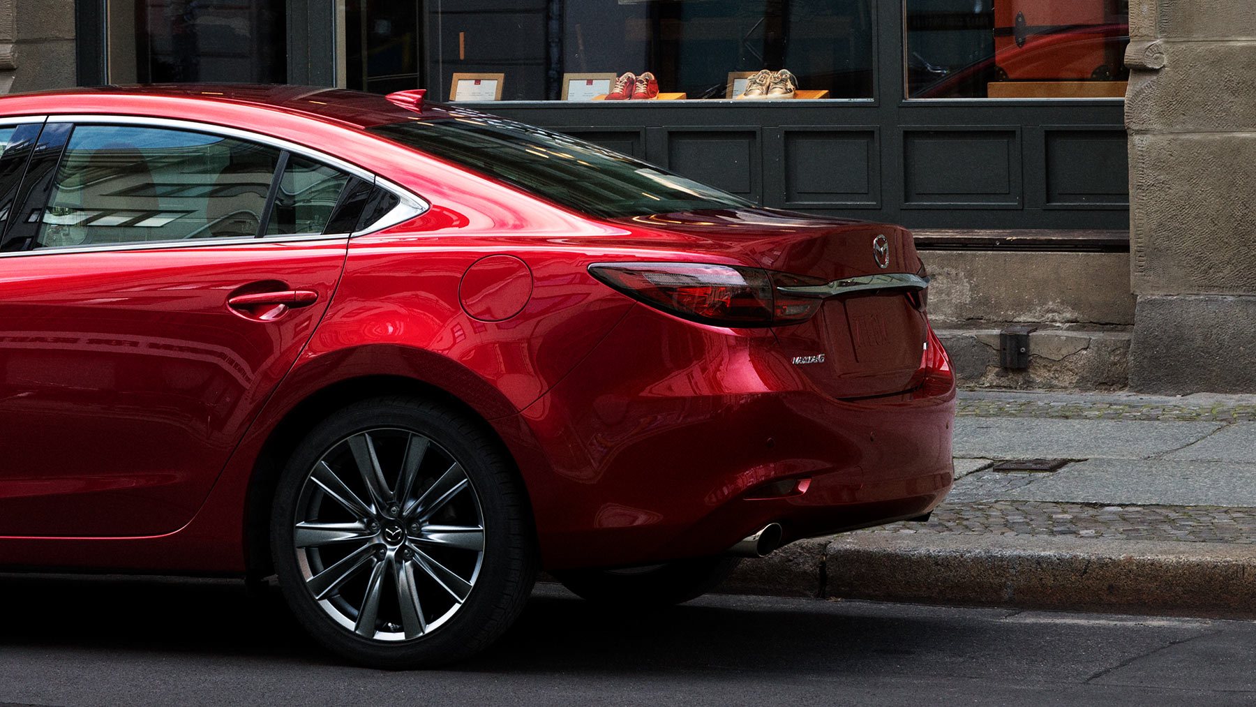 Red Car Hd Wallpaper - HD Wallpaper 