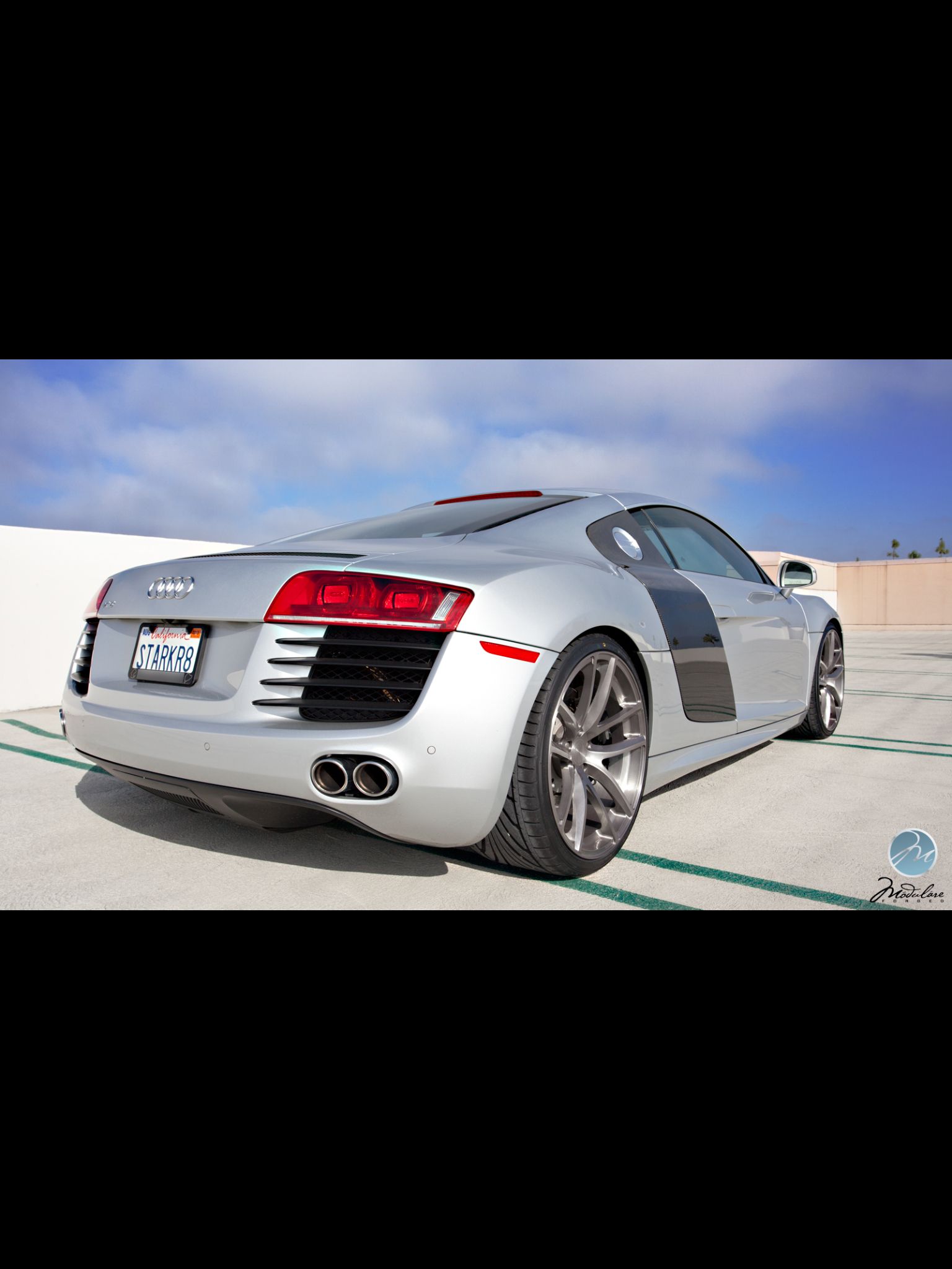 Audi R8 - HD Wallpaper 