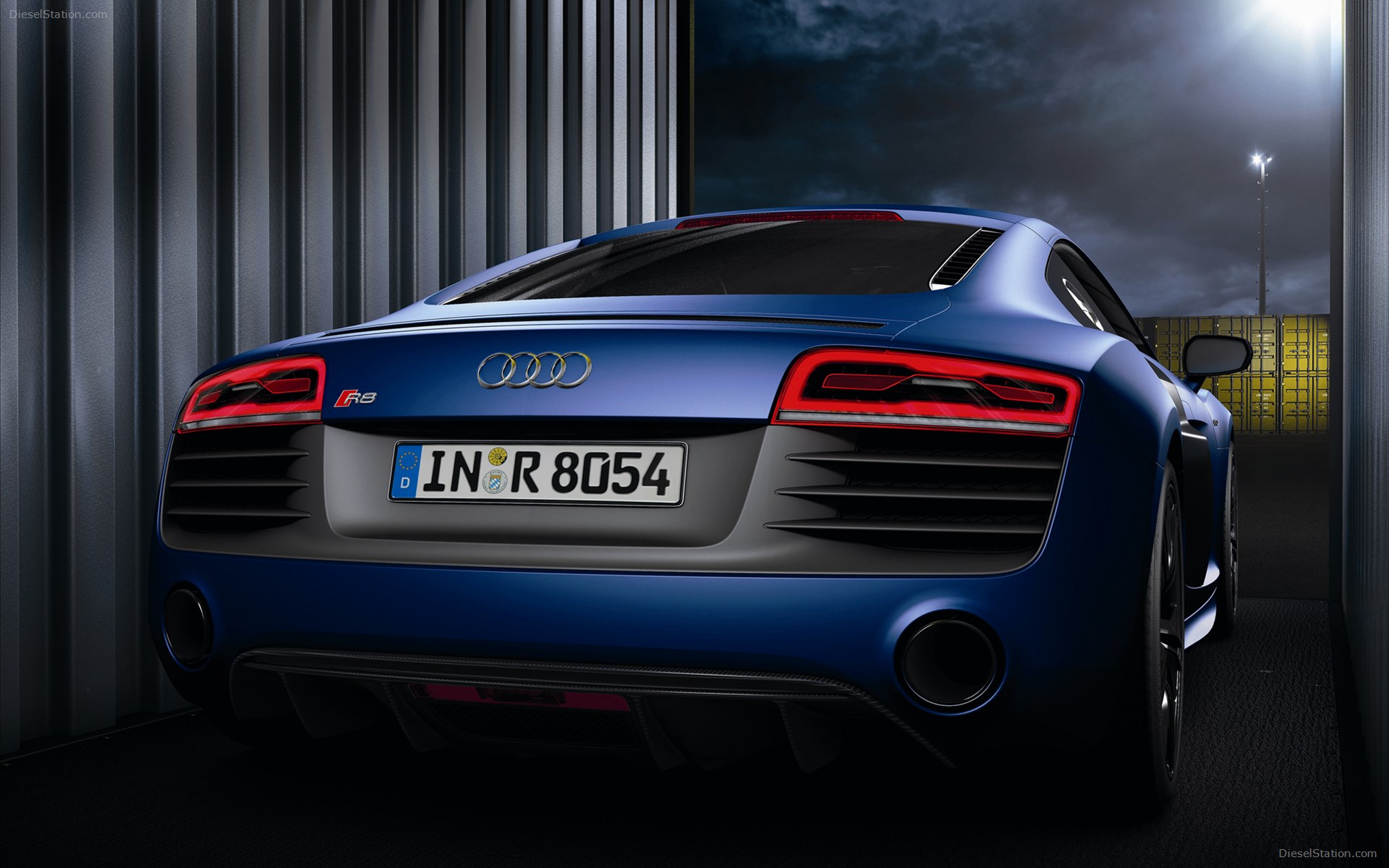 Audi R8 V10 Plus - Sports Cars Back - HD Wallpaper 