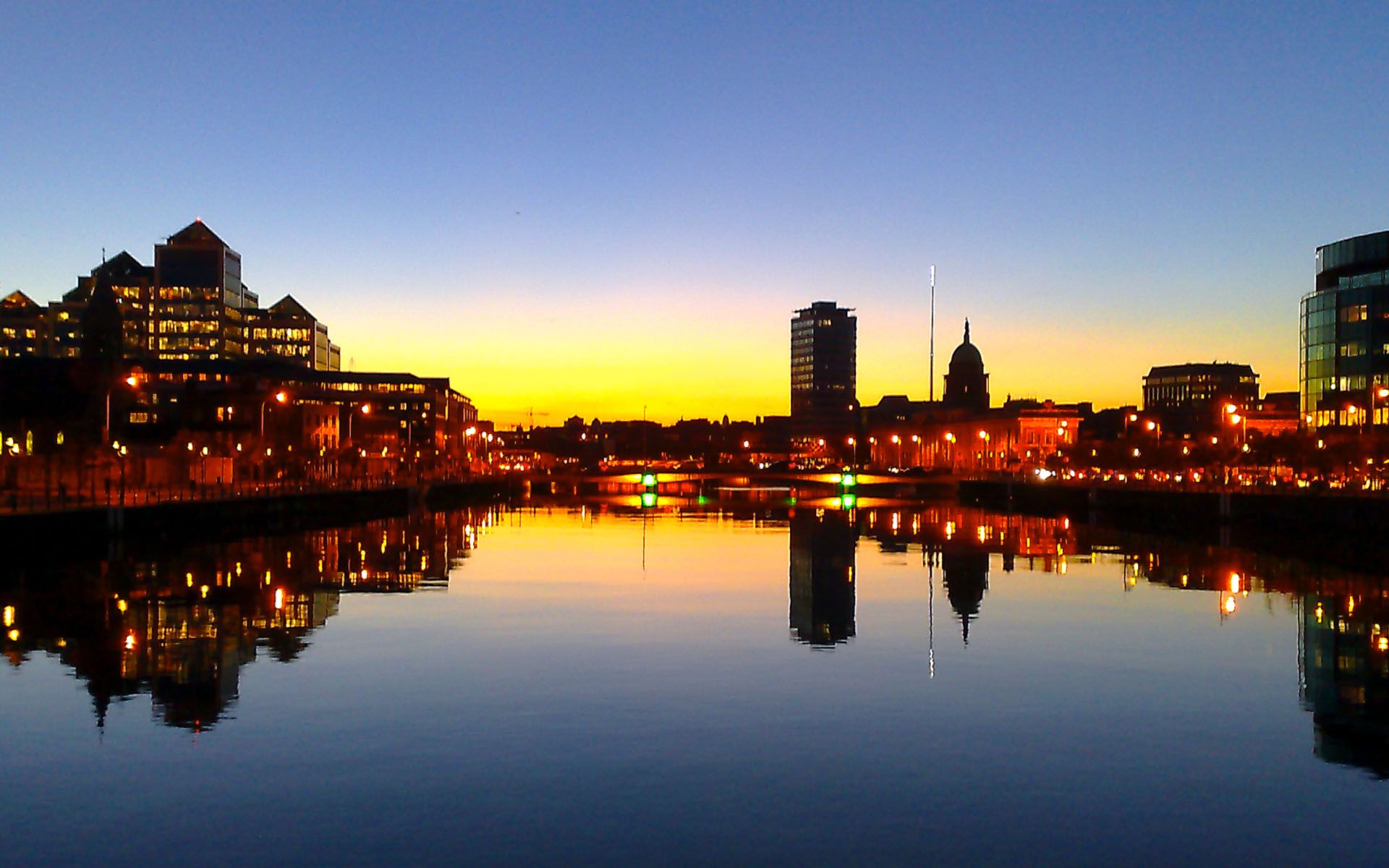 Dublin City Sunset Wallpaper Hd - George's Quay Plaza - HD Wallpaper 
