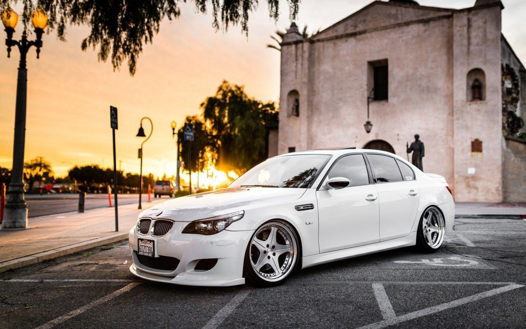 Bmw M5 Wallpapers - Bmw E60 M5 White - HD Wallpaper 