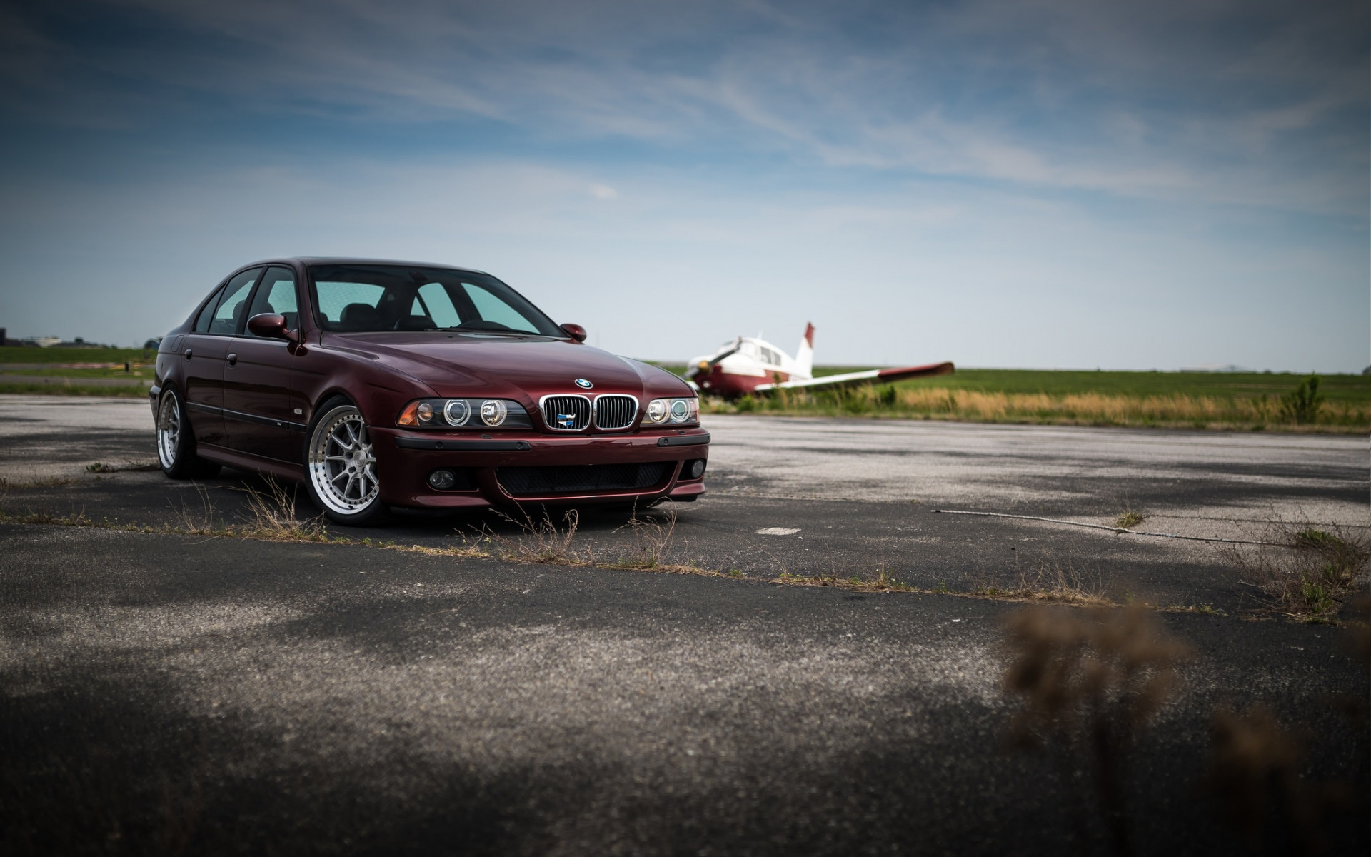 Bmw M5, Burgundy Sedan, Exterior, Front View, Bmw E39 - Bmw E39 M5 - HD Wallpaper 