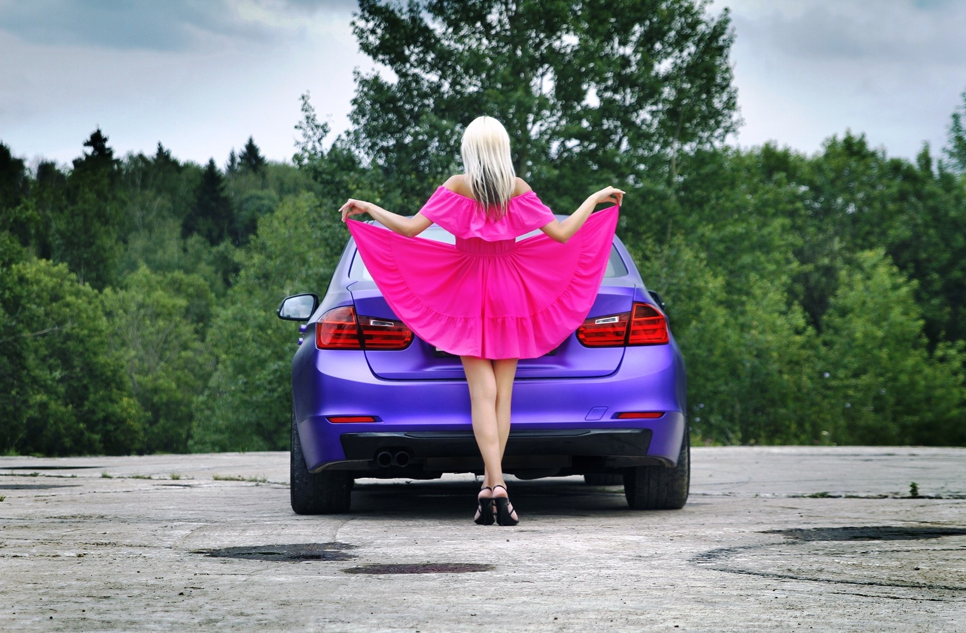 Bmw, Girl, Blonde, Figure, Auto - Executive Car - HD Wallpaper 