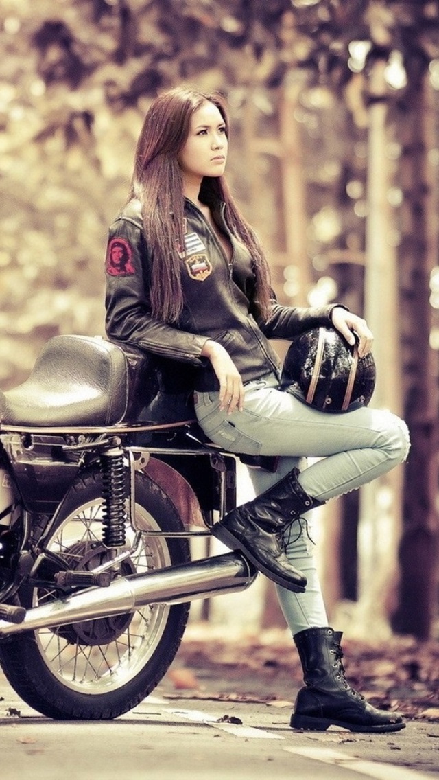 Iphone Wallpaper Girl With Motorcycle Bmw R100s - Girl Travel On Motorcycle - HD Wallpaper 