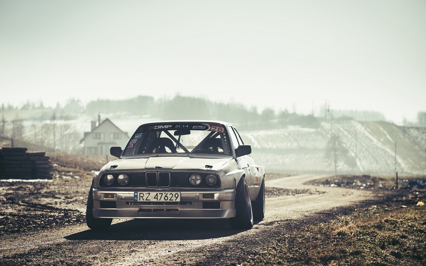 Wallpaper Bmw, E30, Drift, Front View - Bmw E30 - HD Wallpaper 