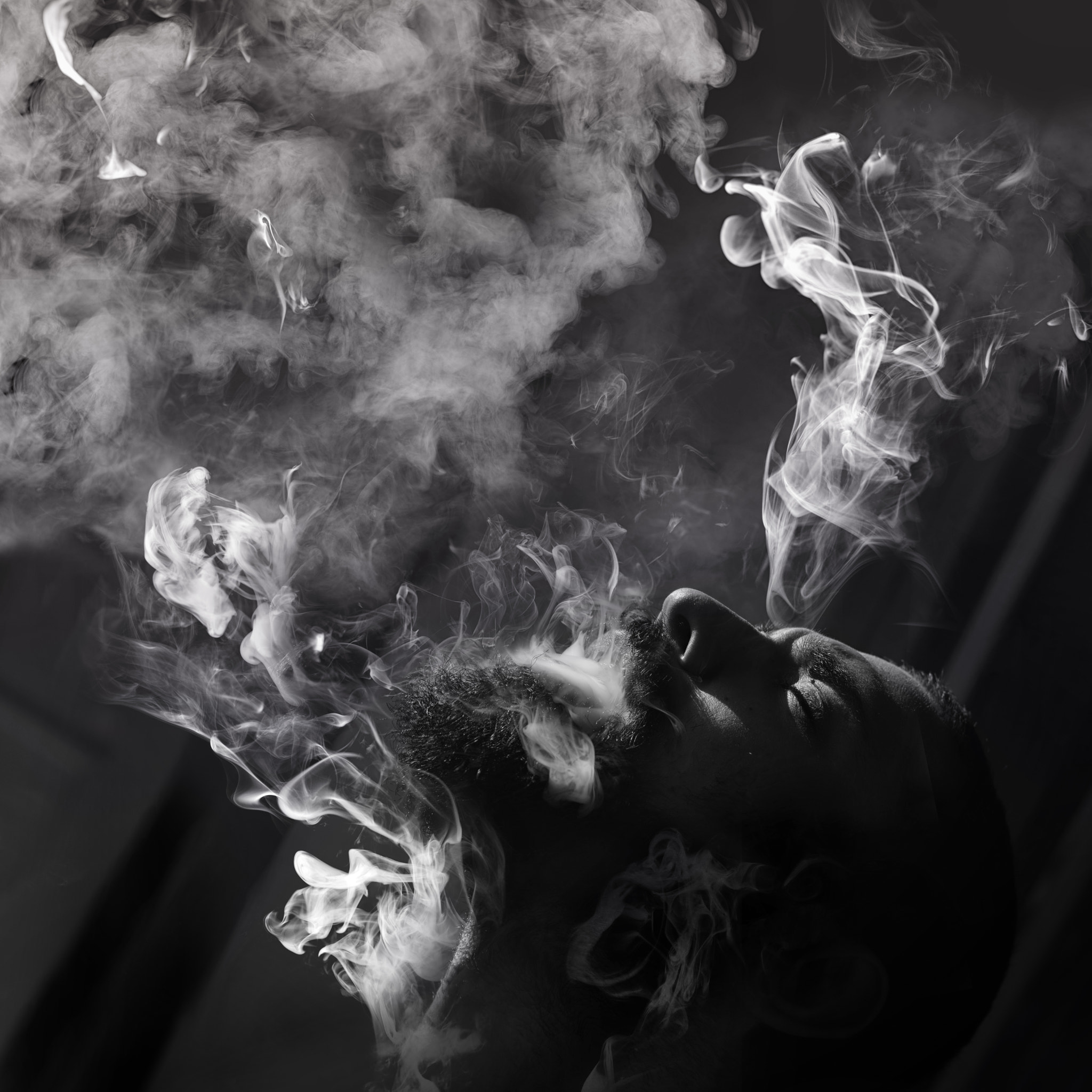 Smoke Black And White Wallpaper - HD Wallpaper 