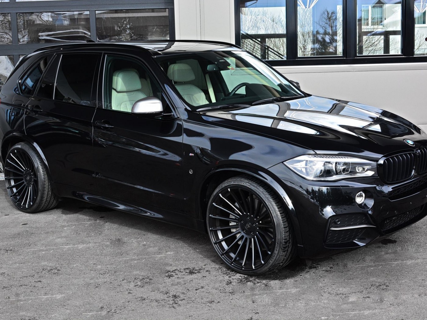 Wallpaper Mobil Bmw - HD Wallpaper 