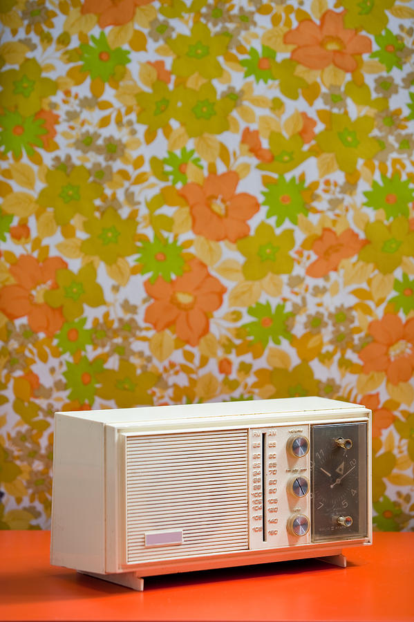 Vintage Wallpaper From 60's With Flowers - HD Wallpaper 