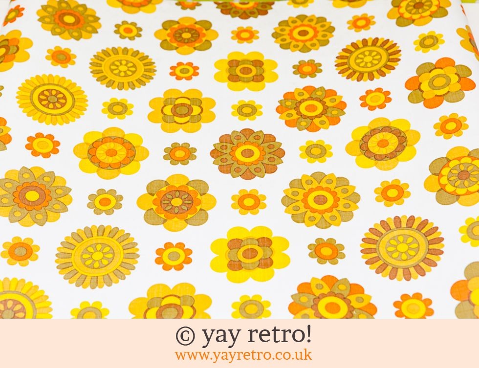 Vintage Orange Daisy Wallpaper - Cheap Vintage Wallpaper Uk - HD Wallpaper 