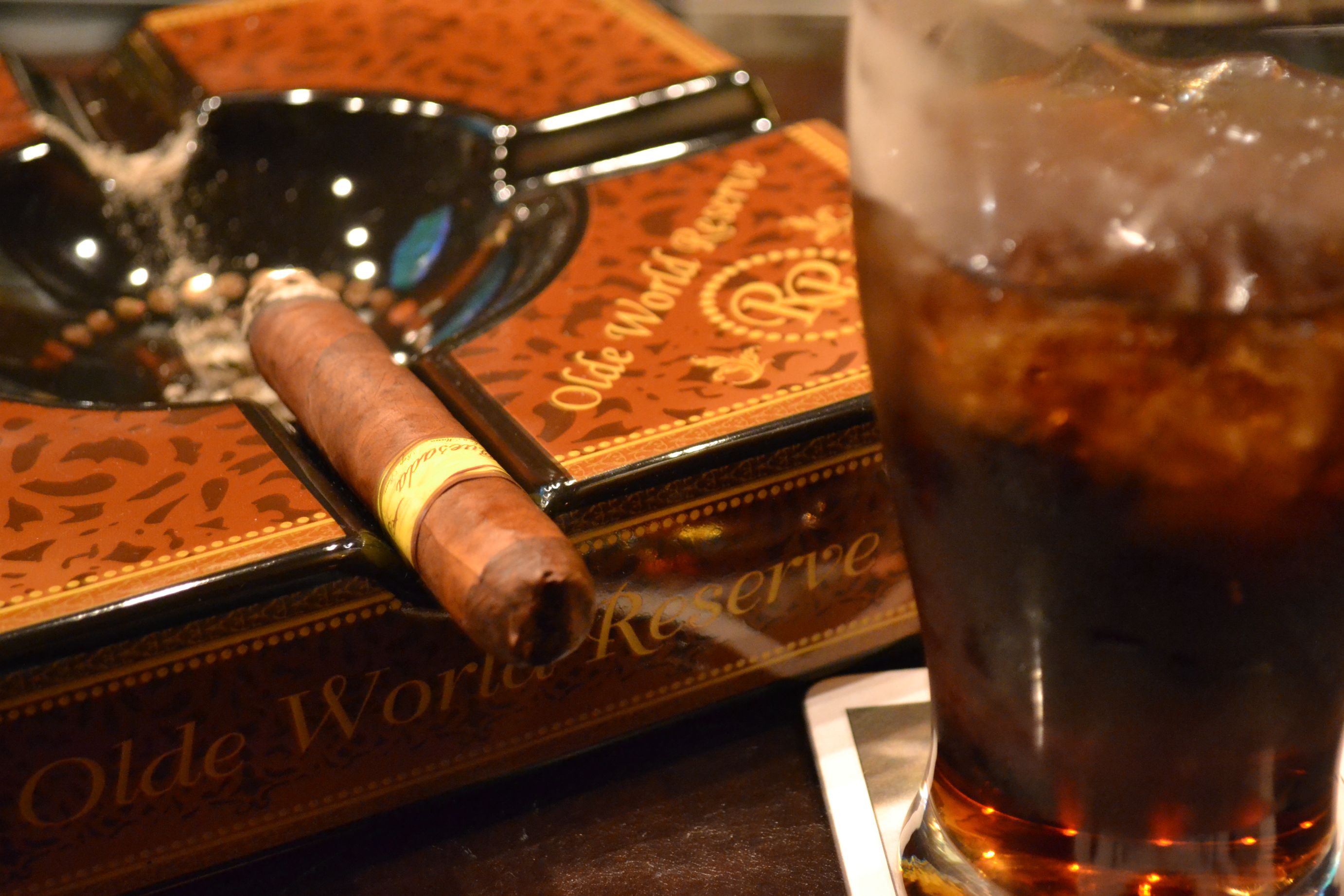 Cigar Twitter Header - HD Wallpaper 