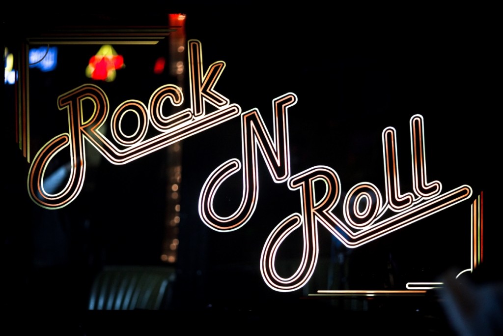 Rock N Roll Music - Neon Sign - HD Wallpaper 