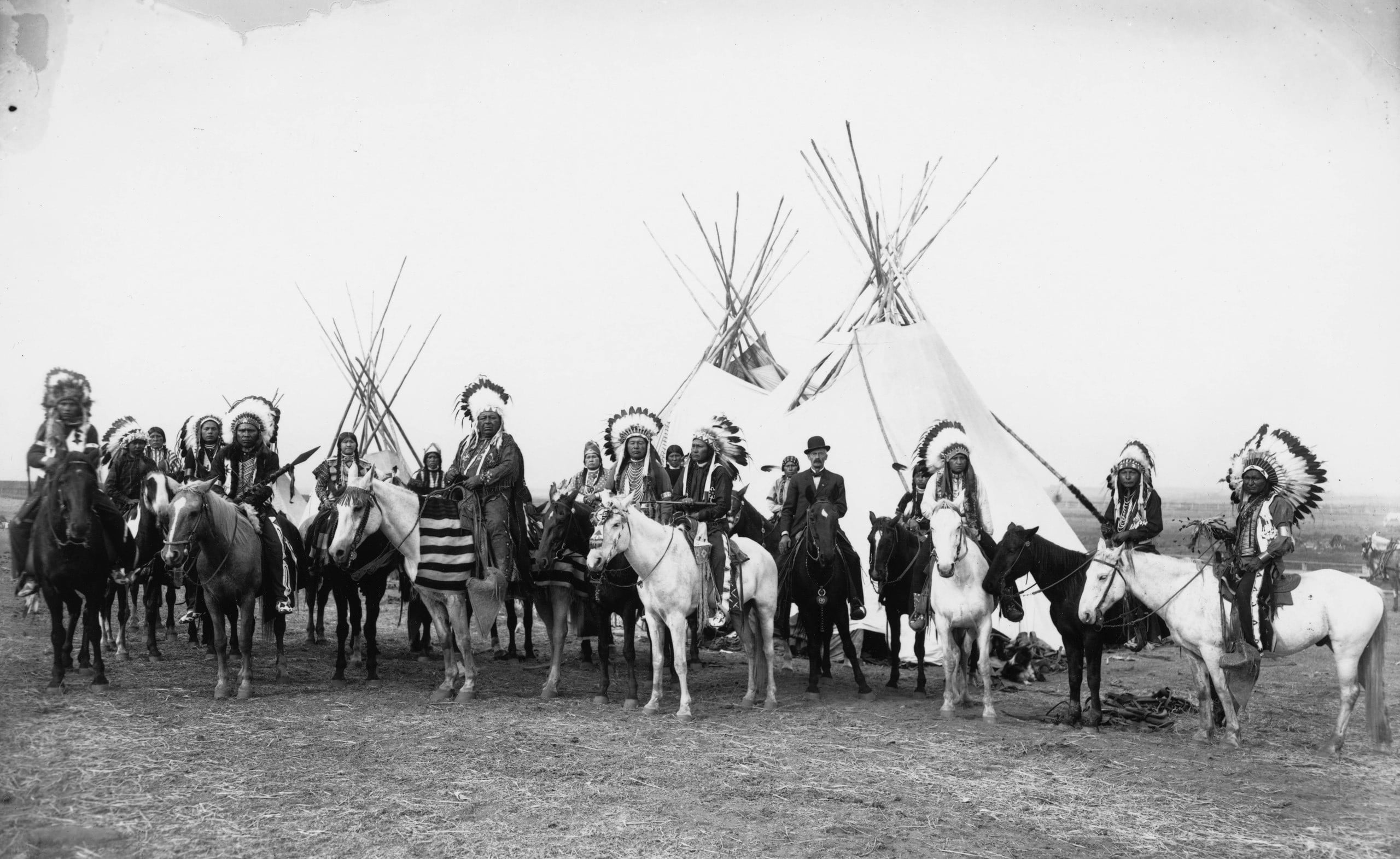 Native American Pictures In Black And White - HD Wallpaper 
