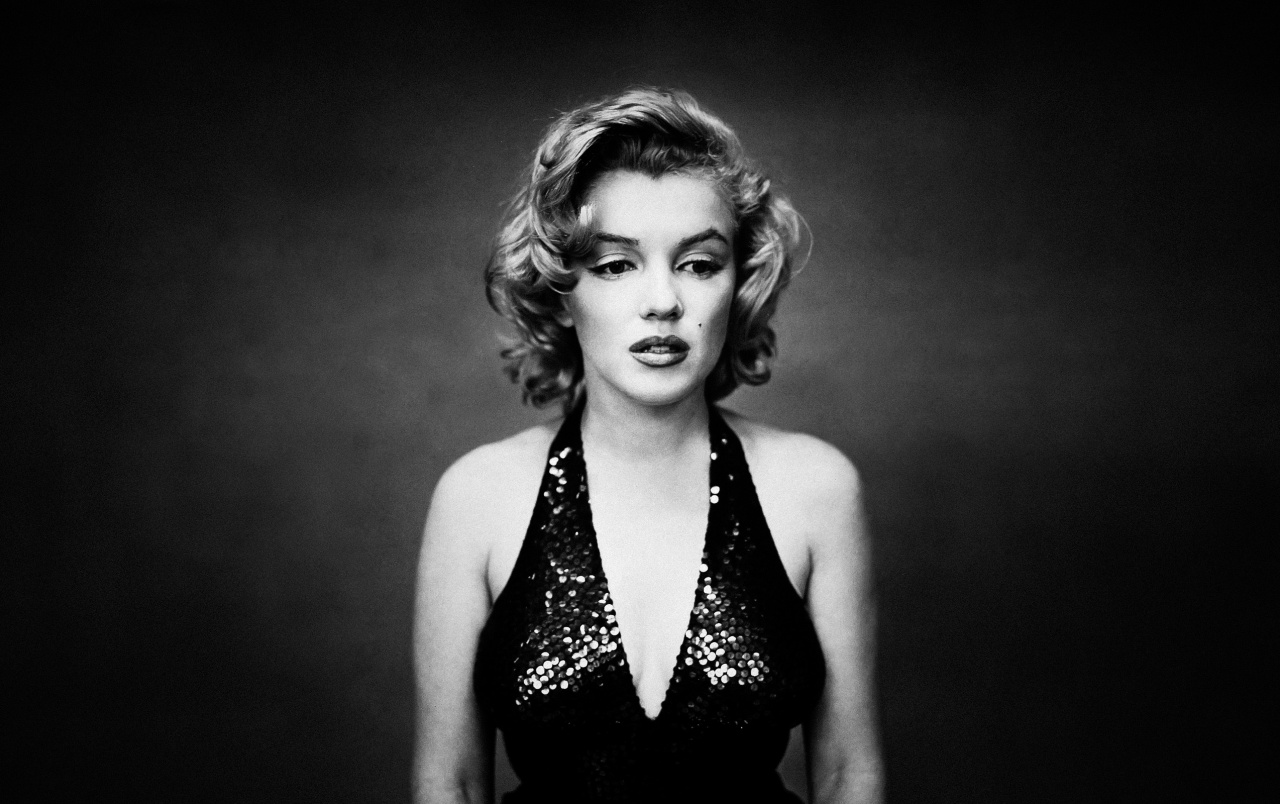 Marilyn Monroe Monochrome Wallpapers - Marilyn Monroe - HD Wallpaper 