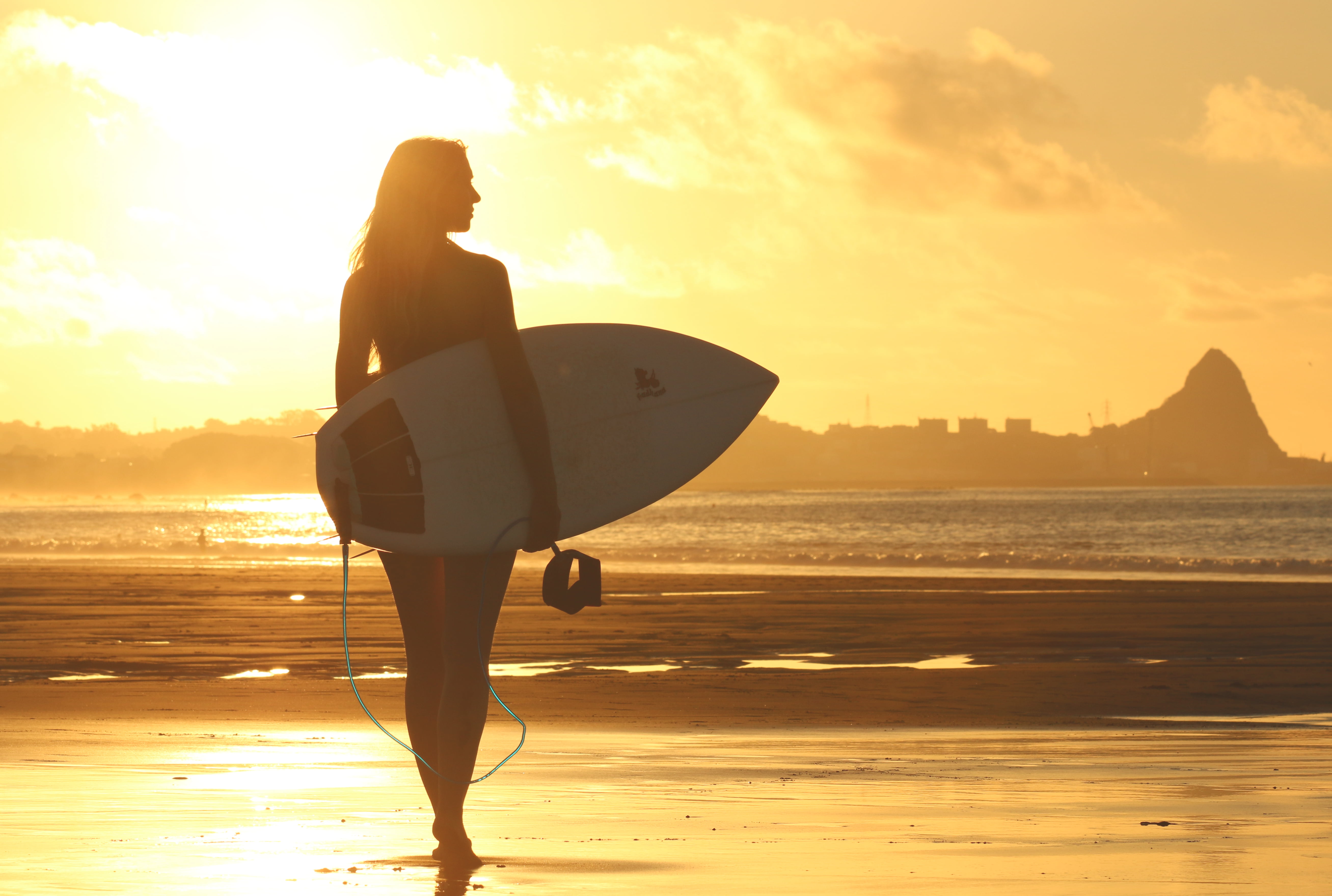 Woman Surf - HD Wallpaper 