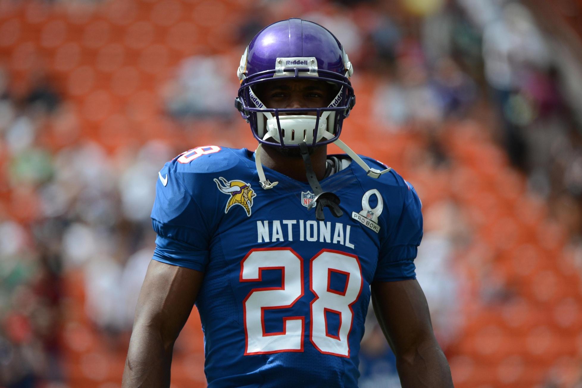 Adrian Peterson, 2015, Minnesota Vikings - Adrian Peterson 2012 Pro Bowl - HD Wallpaper 