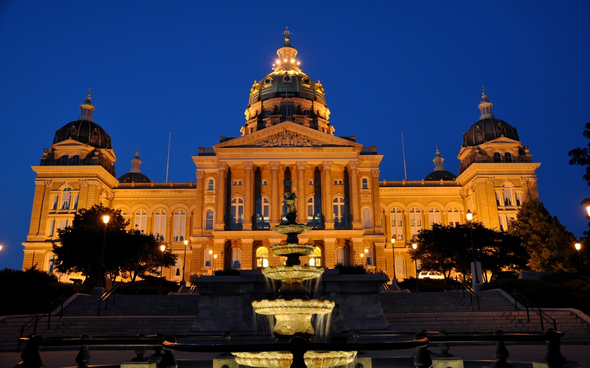 Free Download Iowa State Capitol Wallpaper Id - Iowa State Capitol - HD Wallpaper 