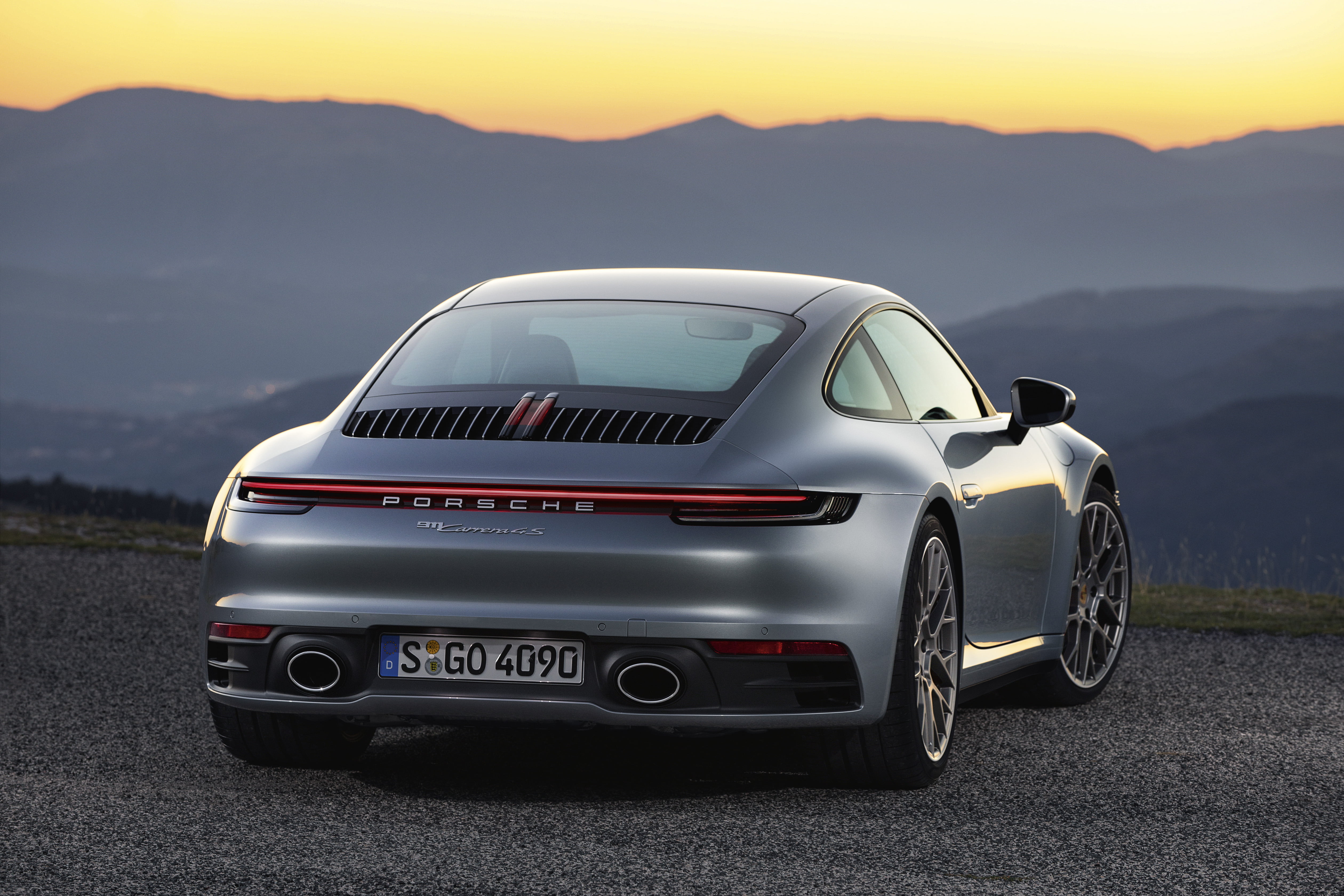 Porsche 911 Hybrid 2020 - HD Wallpaper 