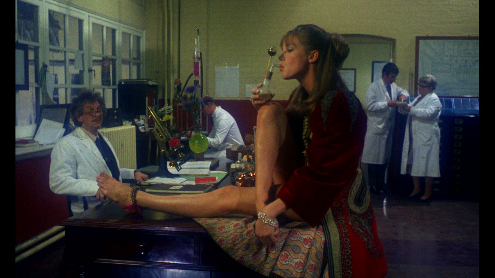 Wonderwall 1968 - HD Wallpaper 