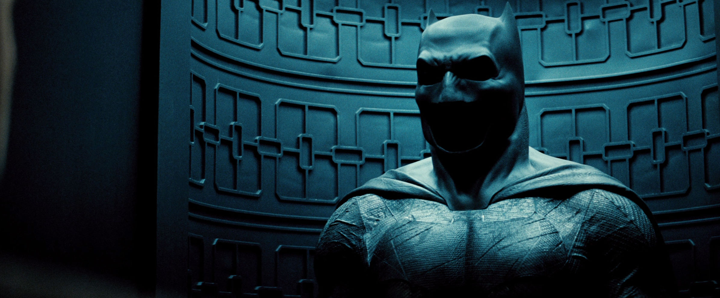 Latest Batman Costume - HD Wallpaper 
