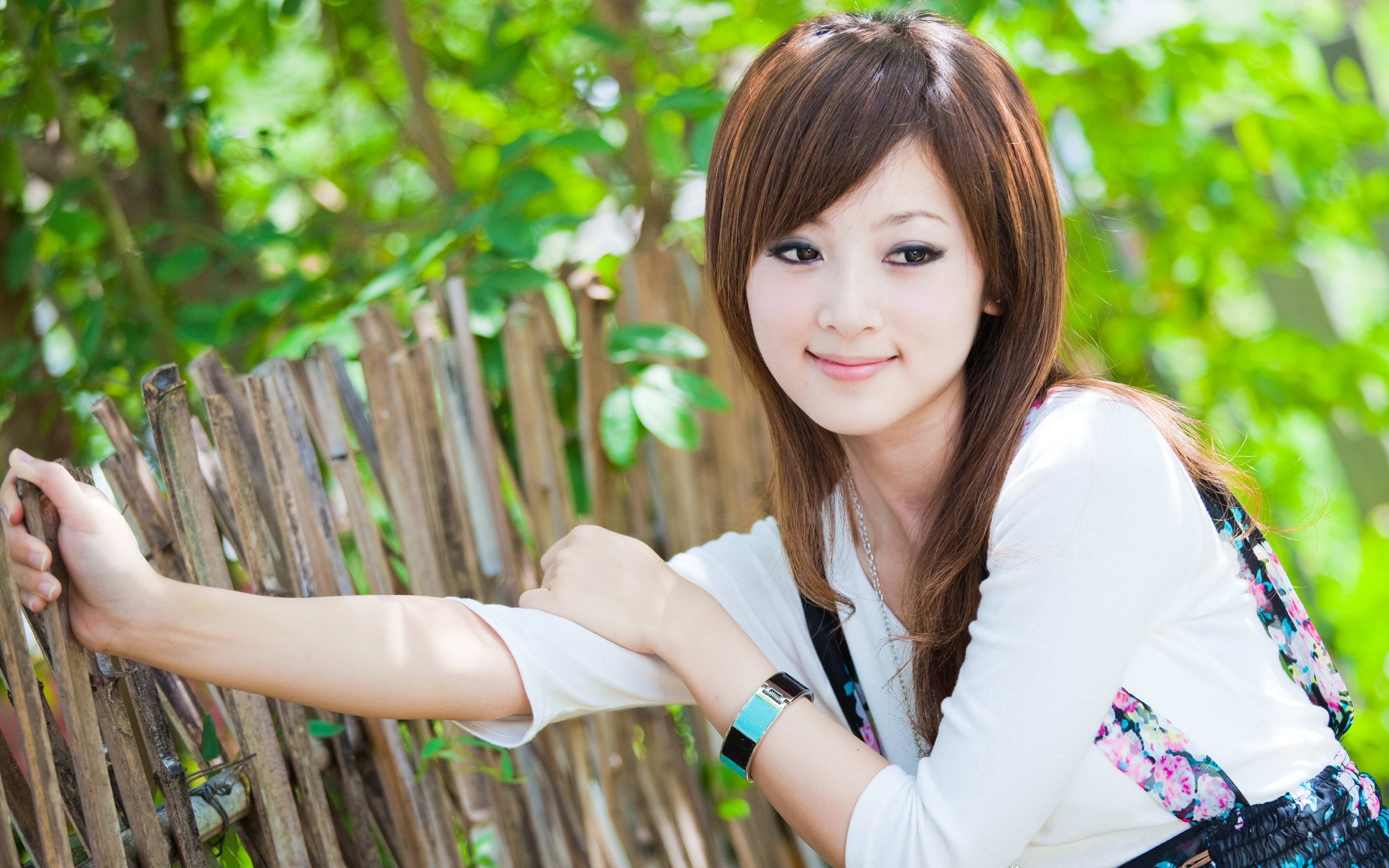 Download This Beautiful Korean Girl Hd Wallpaper To - Beautiful Korean Girl Hd - HD Wallpaper 